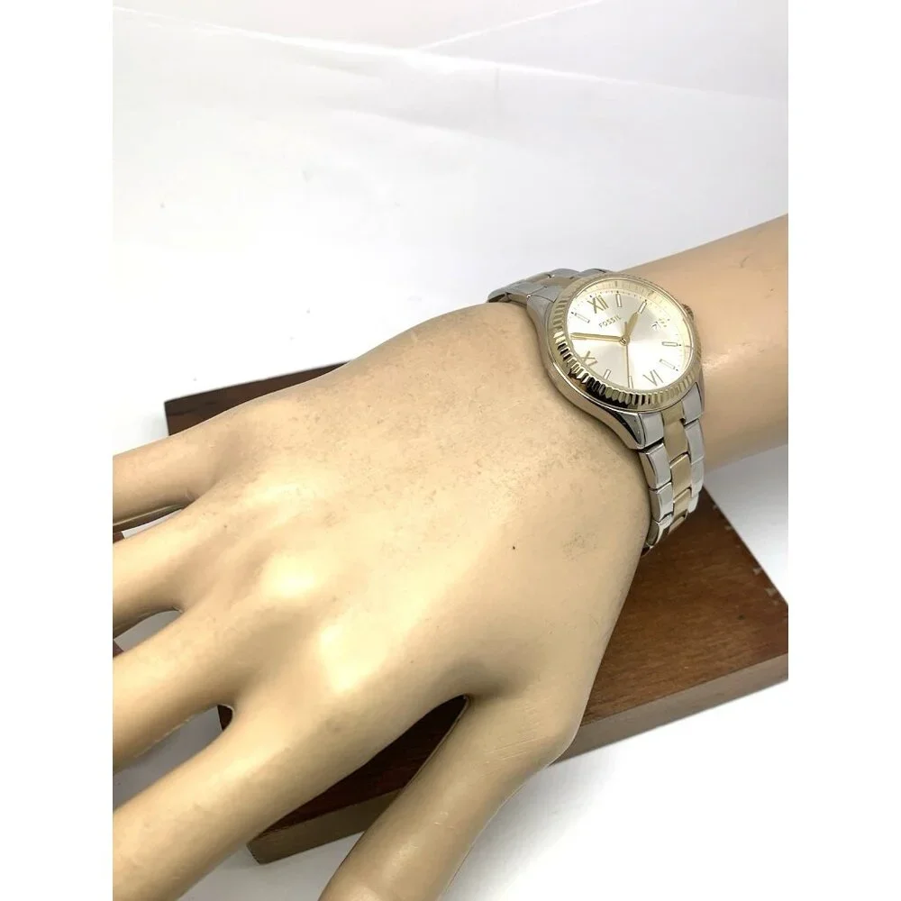 Fossil Women's Watch BQ3927 Quartz Silver Dial Two Tone Stainless Steel 30mm